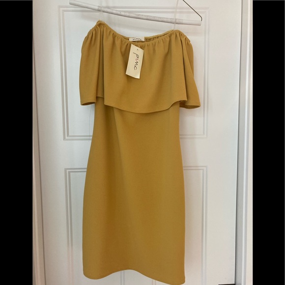Gold on- or off-shoulder bodycon PINC dress - Picture 1 of 2